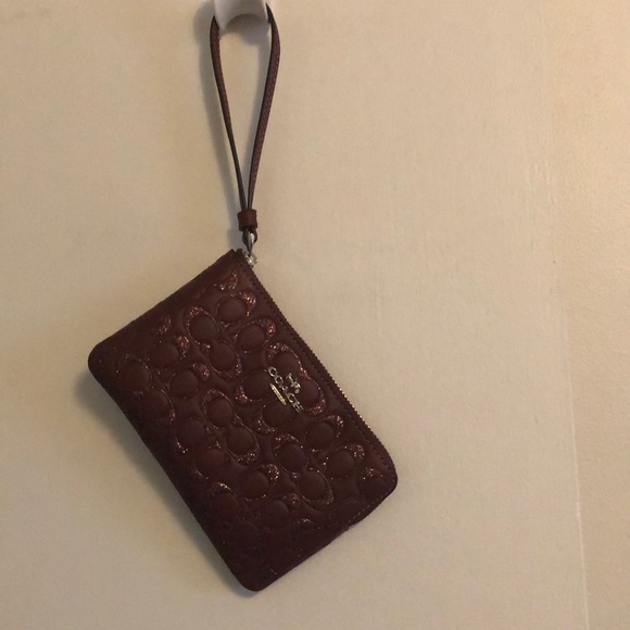 Wristlet - Picture 1 of 3